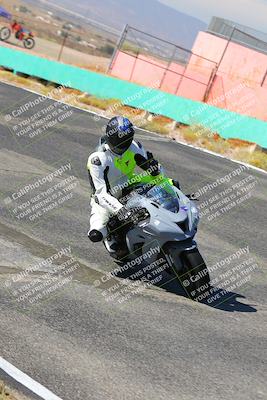media/Oct-15-2022-TrackXperience (Sat) [[8f70b8b0be]]/Group 2/session 2 turn 3 and 4/